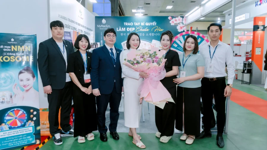 Gian hàng C9 của MyHaelyn nổi bật tại Triển lãm