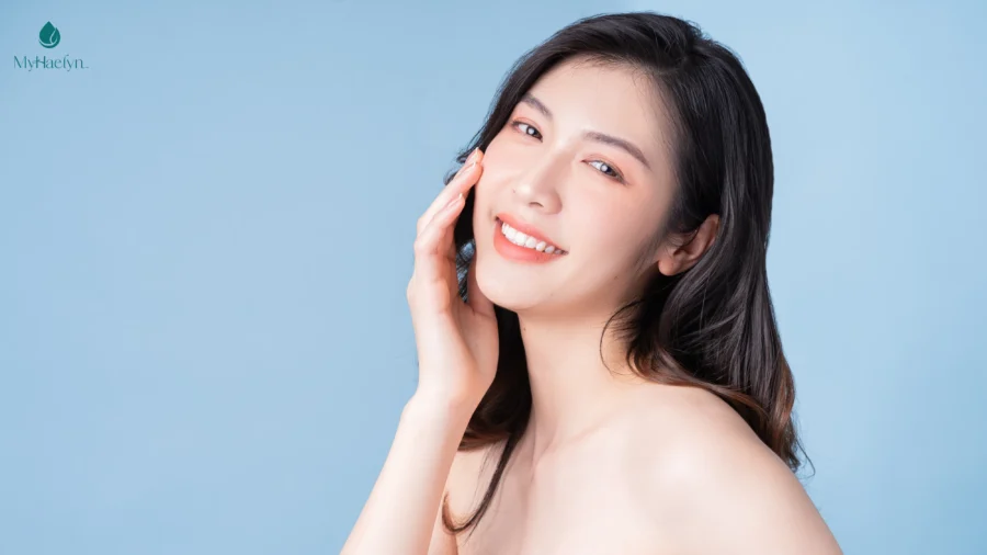 Toner là bước đệm quan trọng trong chu trình skincare